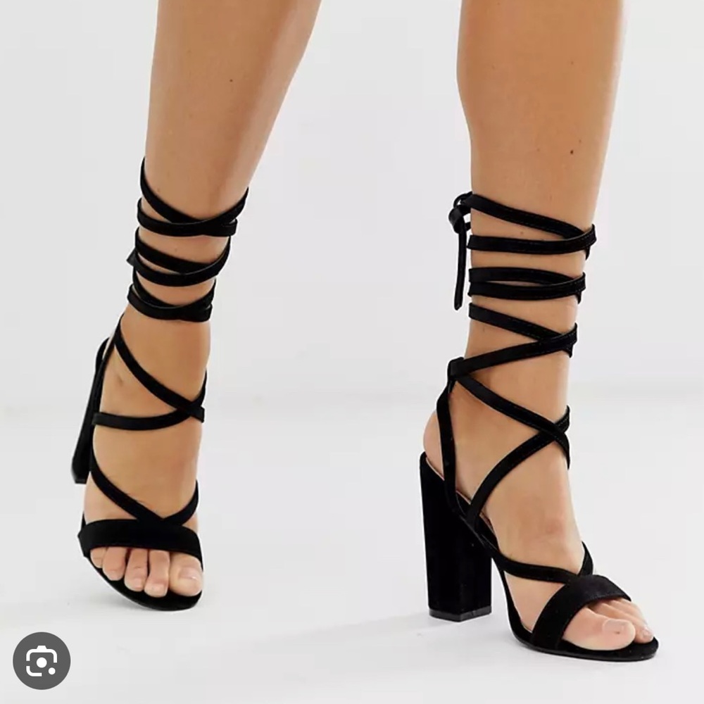 Black Julia block heel tie up sandals size 5